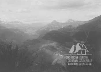 Panorama da Fernazza verso  Colle S. Lucia, Livinallongo e Col di Lana. 1915