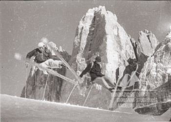 Sciatori presso le Tre Cime di Lavaredo. Anni '60.