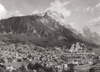 Cortina d'Ampezzo e il Faloria. Anni '30.