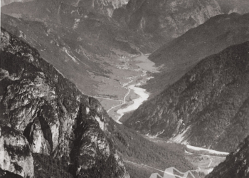 La Val Marzon e la Val d'Ansiei, sullo sfondo il Tudaio. Anni '50