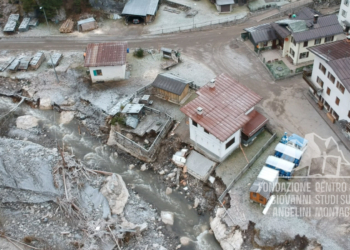 Danni provocati dalla tempesta Vaia a Col di Rocca, dettaglio dell torrente Pettorina.