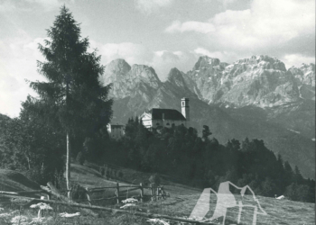 Gruppo della Moiazza da Rivamonte Agordino. Anni '60.