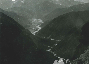 La Val Marzon, la Val d'Ansiei, Auronzo, il Lago di Santa Caterina e sullo sfondo il Tudaio dalla zona del Rifugio Auronzo. 1972.