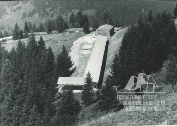 Stalla sociale da Costa di San Nicolò Comelico. 1964.