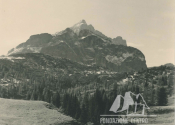 La zona del Coldai sul Civetta da Forcella Pecol. 1956.