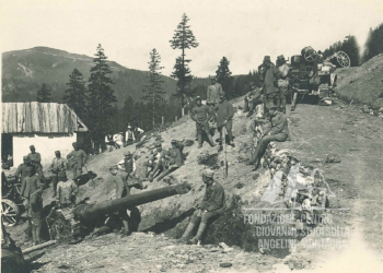 Trasporto di un cannone da 149 A nei pressi di Forcella Zovo. 1917.