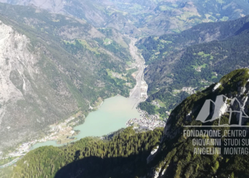Danni provocati dalla tempesta Vaia presso il Lago di Alleghe e in Val Cordevole, dal Civetta, zona del Tissi. 2020.